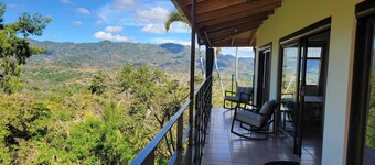 Vista Atenas Best View! 2 BR/2 BTH Private Apart 1000 sq ft AC Heated Salt Pool