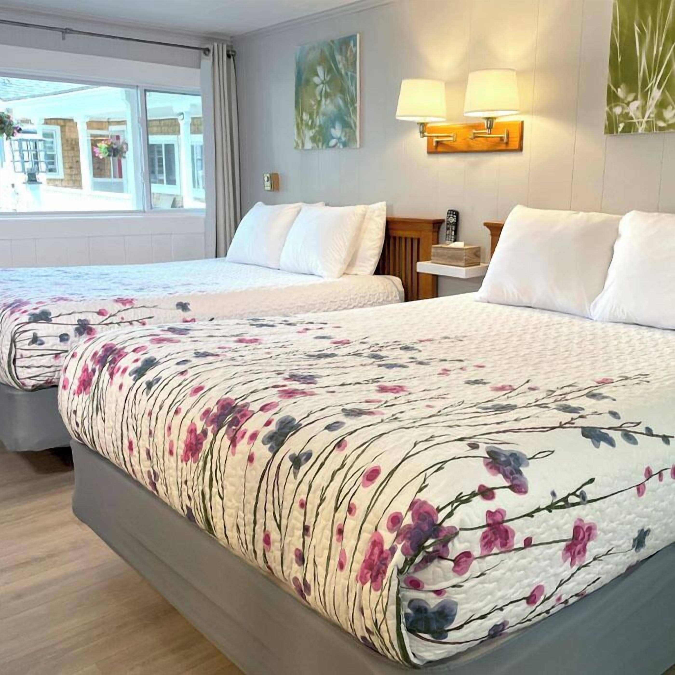 Hypo-allergenic bedding, blackout drapes, iron/ironing board, free WiFi