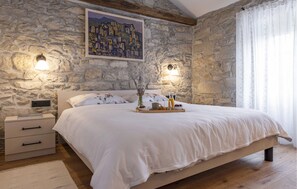 4 Schlafzimmer, Reisekinderbett, kostenloses WLAN, Bettwäsche