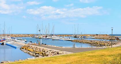 3 bedroom awesome home in Simrishamn