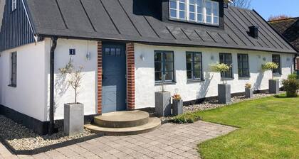 3 bedroom awesome home in Simrishamn