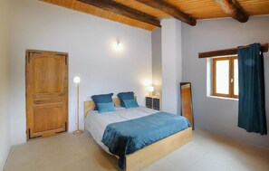 3 عدّة غرف نوم ومكواة/لوح كي وسرير سفر وواي فاي مجانًا