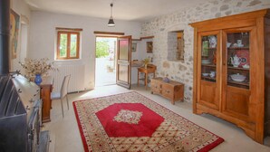 Unclassified image, 2 of 23, button - Stunning home in Condillac (Condillac)
