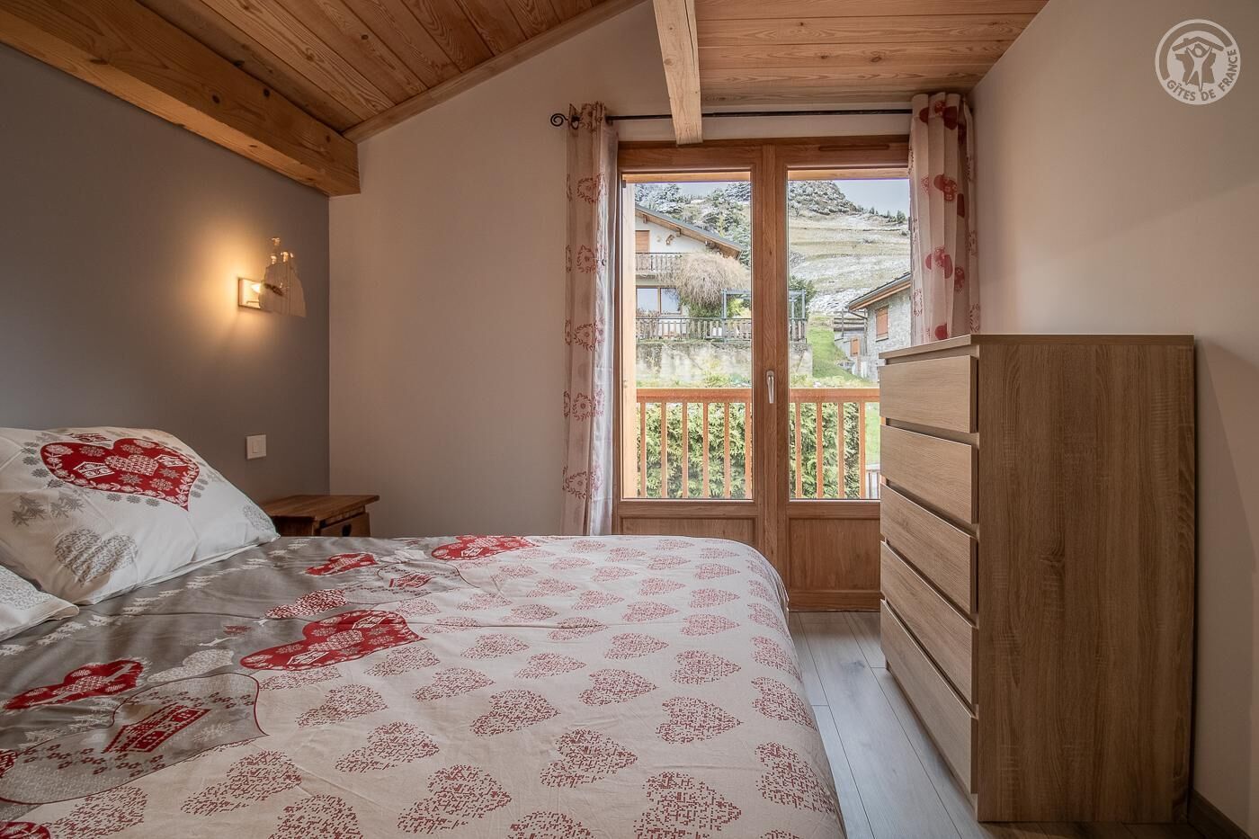 3 chambres, fer et planche à repasser, lit parapluie, Wi-Fi gratuit