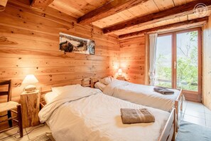 3 Schlafzimmer, Bügeleisen/Bügelbrett, Reisekinderbett, kostenloses WLAN