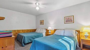 3 bedrooms, iron/ironing board, travel cot, free WiFi