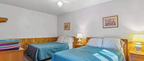 3 bedrooms, iron/ironing board, travel cot, free WiFi