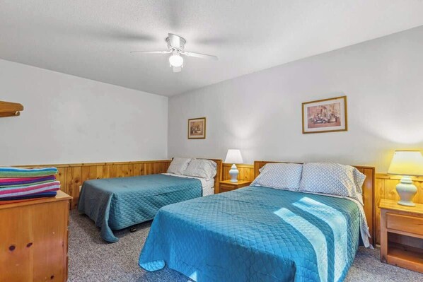 3 bedrooms, iron/ironing board, travel cot, free WiFi