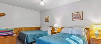 Lakeside Condo #17 3BR 3BA Timberlane Resort