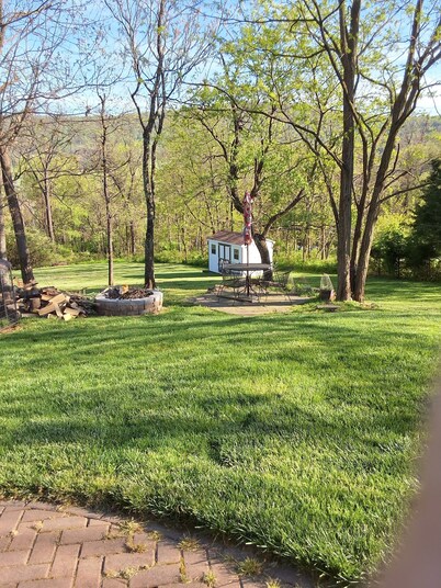 Apple Mountain Retreat
