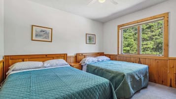 4 bedrooms, iron/ironing board, travel cot, free WiFi