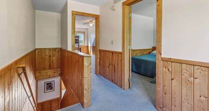 Lakeside Condo #15 4BR 3BA Timberlane Resort