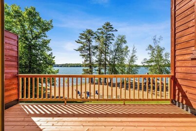 Lakeside Condo #15 4BR 3BA Timberlane Resort