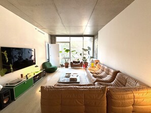 Smart-tv, stereoanlæg