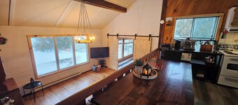 Lakeside Therapy waterfront cottage on Lac Cayamant