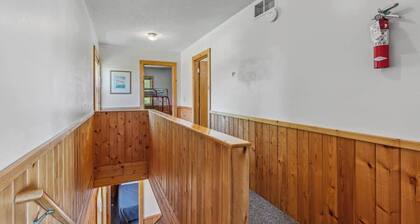 Lakeside Condo #14 3BR 3BA Timberlane Resort