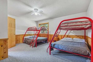 3 bedrooms, iron/ironing board, travel cot, free WiFi