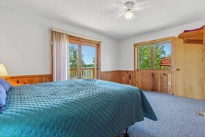 3 bedrooms, iron/ironing board, travel cot, free WiFi