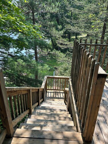 2 BR Lakefront Apartment on Black Lake 