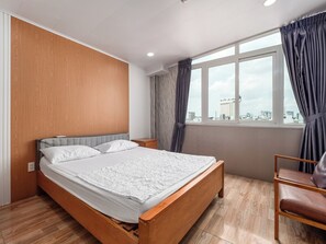 1 habitación, tabla de planchar con plancha y wifi 