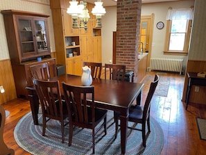 Dining - Come stay and relax at the Captain's House in Historic Vermilion Harbor Town.  (Vermilion)