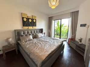 1 bedroom, WiFi, bed sheets - Peaceful Allamanda - great amenities, golf course (Choeng Thale)