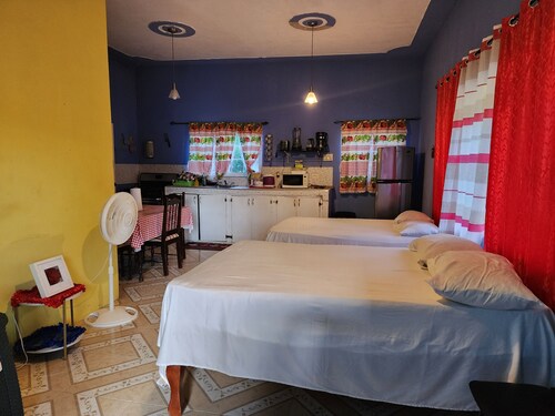 4 beds with parking off streets apartment