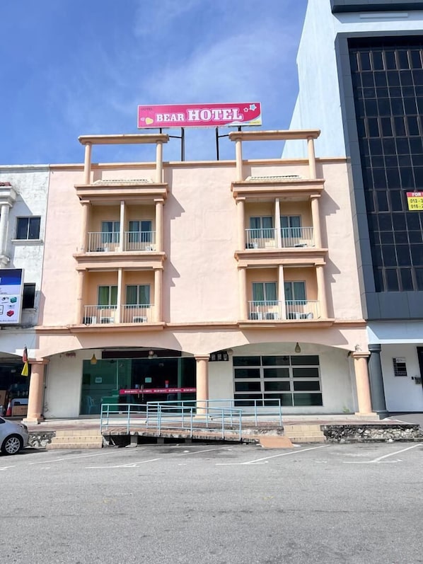 Exterior - BEAR HOTEL at NILAI (Nilai)