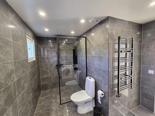Modern and complete accommodation