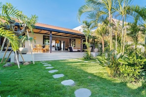 Garden - Ibumah Villa Bingin (Pecatu)