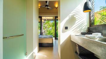 Villa, 4 Bedrooms, Non Smoking, Kitchen | Bathroom | Rainfall showerhead, free toiletries, hair dryer, towels