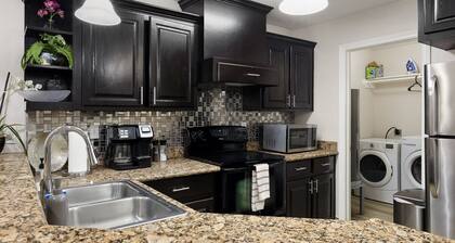 Sharyland Townhome - 2/2.5 bedrooms with patio in McAllen