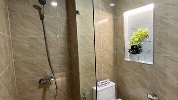 Executive Apartment, 3 Bedrooms | Bathroom