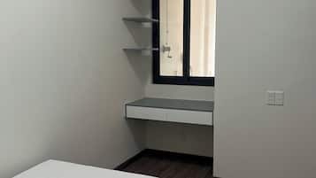 Desk, soundproofing, iron/ironing board, free WiFi