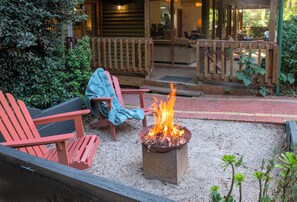 Fireplace - Botanica Retreat - Village Spa & Stay (Olinda)