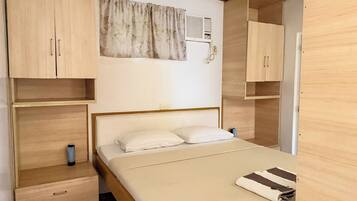 In-room safe, desk, iron/ironing board, free WiFi