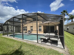 Pool - Spacious Villa with Private Heated Pool & Office (Kissimmee)