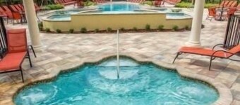 ChampionsGate Townhome + Fast WiFi, Beautiful Kitchen. Oasis Pool & Jacuzzi.