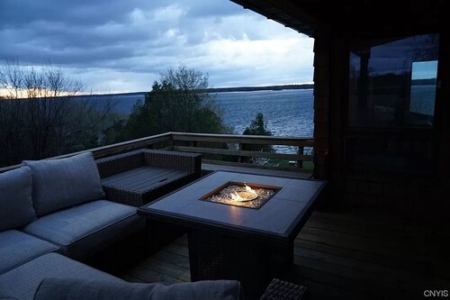 St. Lawrence River Modern Log Home