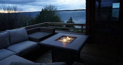 St. Lawrence River Modern Log Home