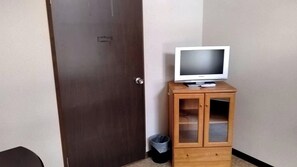 노트북 작업 공간, 무료 WiFi, 침대 시트