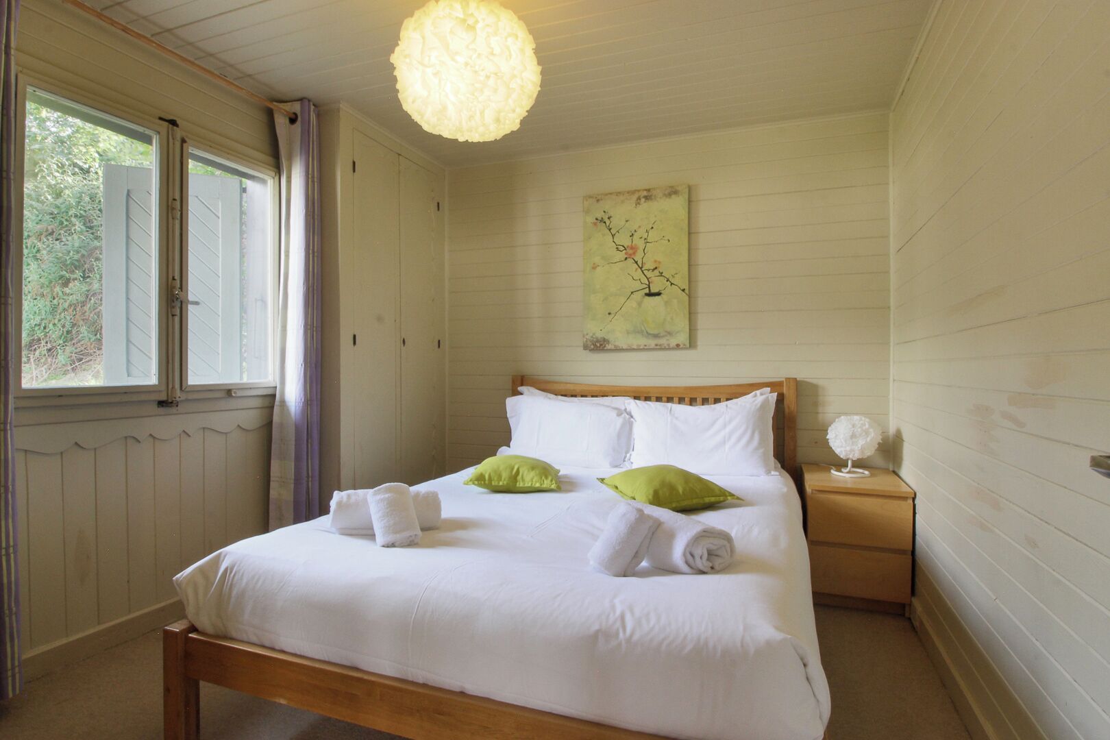 4 chambres, fer et planche à repasser, Wi-Fi, draps fournis