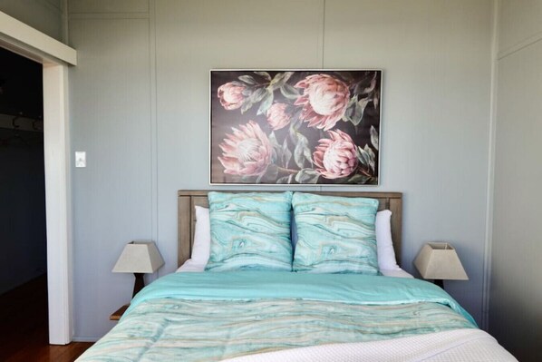 1 bedroom, iron/ironing board, free WiFi, bed sheets