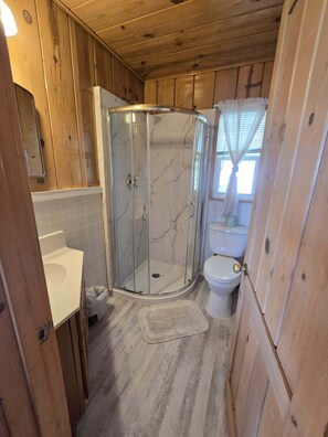 Shower - TB8 Thunder Bay Resort Cabin#8 (Phelps)