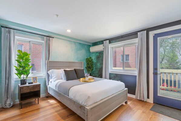 3 chambres, bureau, fer et planche à repasser, accès au Wi-Fi (inclus)