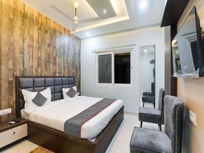 Classic Double Room | Free WiFi, bed sheets - Super Townhouse 1265 Hotel Rama (Gorakhpur)