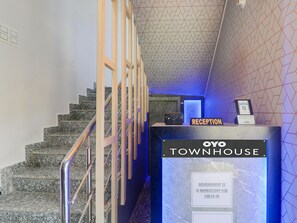 Reception - Super Townhouse 1265 Hotel Rama (Gorakhpur)