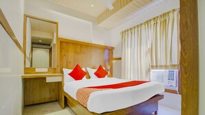 Chambre classique double ou avec lits jumeaux | Accès au Wi-Fi (inclus)