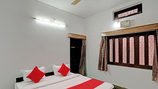 Kamar Double atau Twin Klasik | Meja kerja dan Wi-Fi gratis