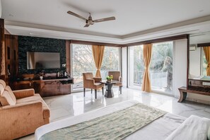 ห้องเอ็กเซกคิวทีฟสวีท | เตารีด/โต๊ะรีดผ้า, Wi-Fi ฟรี